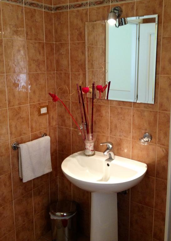Olly Apartments Bologne Chambre photo